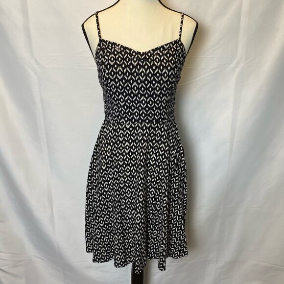 Old Navy Aztec Print Black an White Spaghetti Strap Mini Dress Size Small Womens - Picture 1 of 13